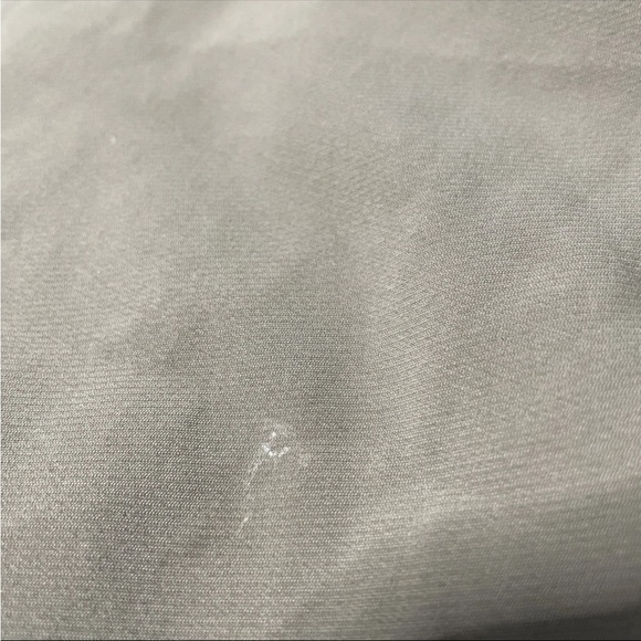 Under Armour Size 40 Golf Shorts Brown Khaki Performance Chino Stretch Men’s - Picture 6 of 8